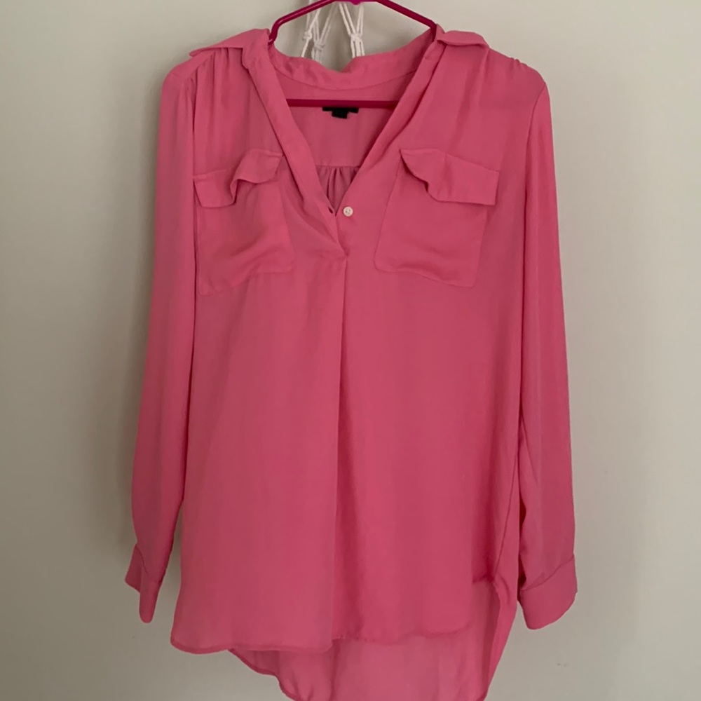 Light pink v neck top